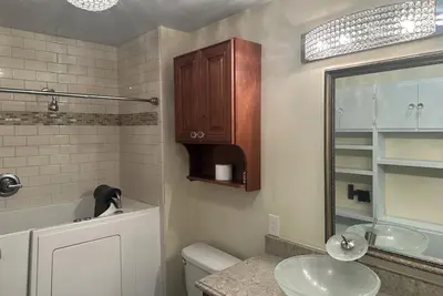 Image de Charming 2-bedroom house in brilliant Natchez with Ac, WiFi