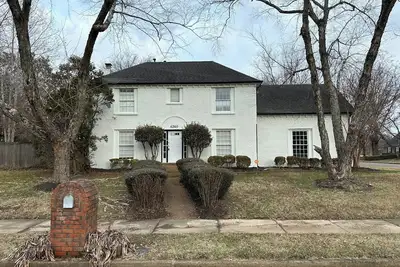 Image de Luxury 5-Bedroom Retreat with Private Pool - Upscale Getaway with King Beds.