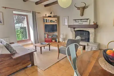 Image de La Ferme rouge, Le Pin