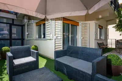 Appartement 'Holiday Home Castello' avec vue sur la mer, Wi-Fi et climatisation