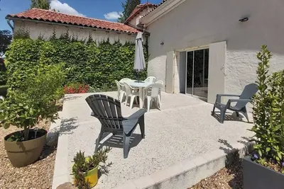 Image de Maison de la Prairie – Gîte au calme avec jardin, nature & charme, proche Aubeterre & rivière
