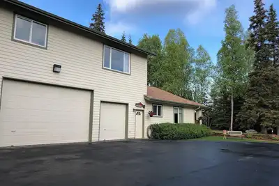 Image de Modern 2-bedroom corporate apartment with WiFi, fitness room in South Anchorage