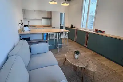 Image de Appartement design plein coeur d'Ares | 200m de la plage | fraichement rénové
