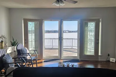 Image de Lake House 6 Minutes To Town. Bring Your Water Sports Gear And Enjoy