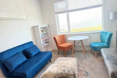 Image de Stunning Sea-Facing Flat in Palm Bay, Margate – Your Coastal Retreat Awaits!