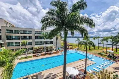 Image de Lake Breezes - Lake Front - Luxury