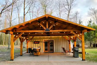 Image de Stunning Sunsets, Lake Lounging & Peaceful Paddling on Mystery Lake @ Lazy Loon!