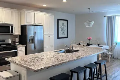 Image de Modern Newly Built 3 Bd with 4 beds/2 Ba Home - Near 3 Nat. Parks & 3 major HWYs