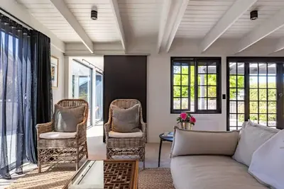 Image de Old Charm Meets New in Clarence