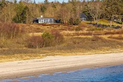 Image de Lovely holiday home with panoramic view of the fjord.