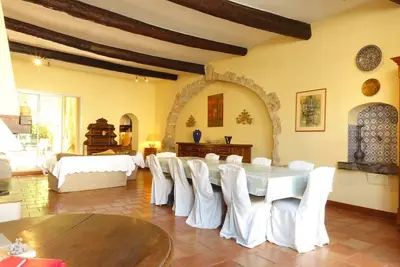 Image de Maison pour 12 personnes parfait pour séminaire/réunion et grande famille