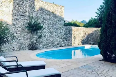 Image de Belle  Et Grande Maison  Pour De Superbes Vacances