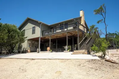 Image de New pool and great Hill Country views