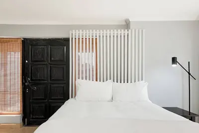 Welcoming studio with WiFi in vibrant Johannesburg South