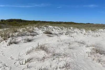 Image de Coastal Charm Meets Cozy Comfort - 1br Beachside Beauty!