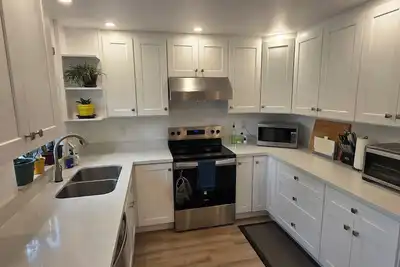 Image de Charming 2bedroom townhome in awesome Seattle W/ Ac, WiFi, next to Lincoln park