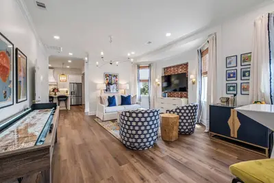 Charming 1-bedroom condo in beautiful Downtown Macon.