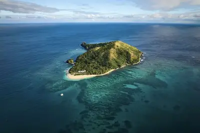 Image de Private Fijian Island. Concrete and Glass Modern Home. Come surf, sun and play