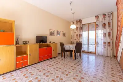 Image de Apartment with garden 300 mt. from the sea