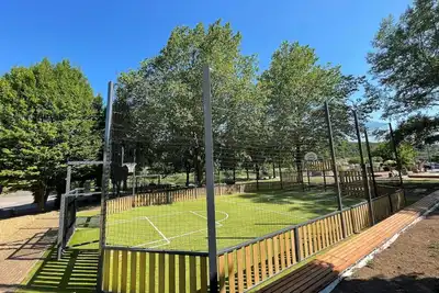 Image de Joli appartement pour 4 personnes avec piscine, Wifi et Tv