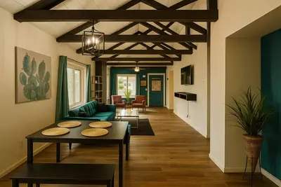 Image de Gorgeous Unm/Nob Hill/Downtown Prime location! ! 🏠 Monthly Stays Available!