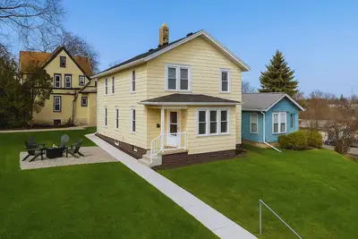 Image de Overlook Oasis - Coastal Haven in Ellis District