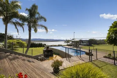 Image de Pahoia Peninsula