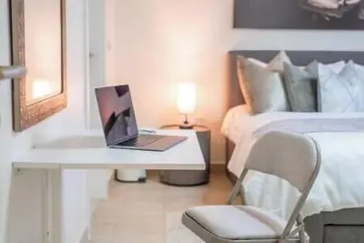 Image de 1bhk Luxury Serviced Apartment - Al Andalus Jge