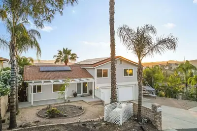 Image de Canyon Lake Getaway Mid-Term Rental | 5-Br House Canyon Lake, Riverside | Pool•Spa•Golf