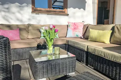 Image de Merveilleuse maison de vacances privée pour 8 personnes avec Wifi, Tv, terrasse et parking