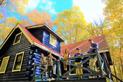 Image de Private Log Cabin-Perfect for families, large groups, Parties are welcome!