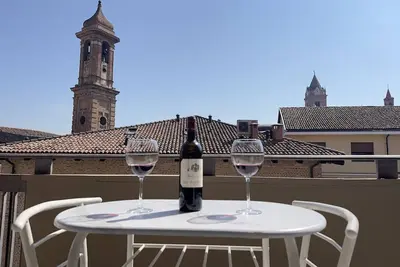 Image de Dans le centre historique, avec vue sur les tours