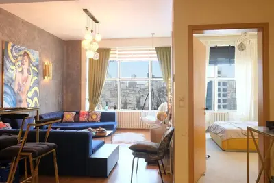Image de Cozy 1-bedroom condo in a Luxury Residence in the heart of the city