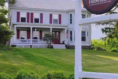 Image de Charming 1-bedroom Rekindled  Farmhouse Historic Sugar Loaf, Ny