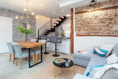 Image de Sophisticated House with Terrace. Plaza del Realejo