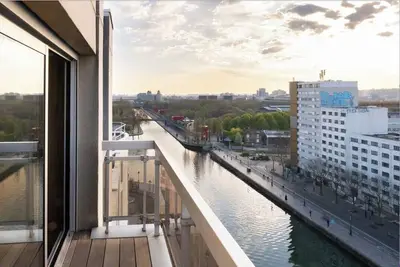Image de Loft avec balcon proche de la Villette