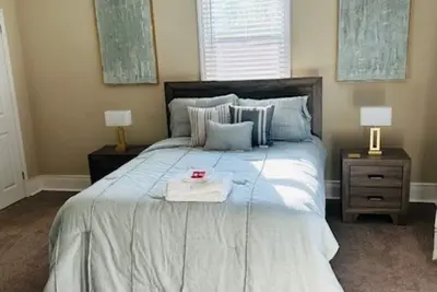 Image de Walk to the Master’s from this Spacious 5-bedroom Peaceful Retreat!