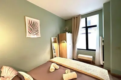 Image de Suite de 41m² à proximité de l'Arc de Triomphe