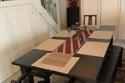 Fun & Funky! Stay in a functioning fine art archive--Blocks from the Iu campus.