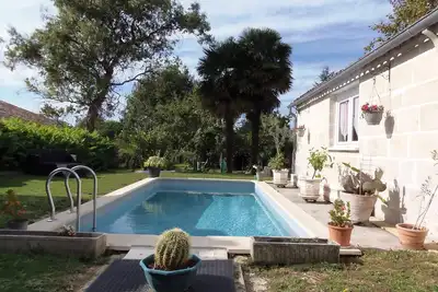 Image de Maison de 225m² avec piscine, spa et billard