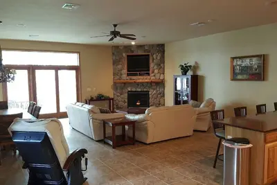 Spacious Lakefront Townhome on Castle Rock Lake!