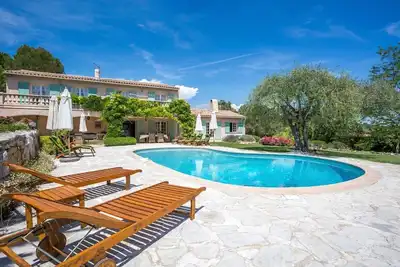 Image de Villa Celestine - Quatre Chambres Villa, Couchages 8