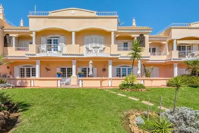 Image de Marinha Dois - Trois Chambres Appartement, Couchages 6