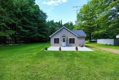 Image de Summit Lake Escape - dog friendly cabin