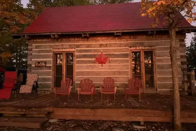 Image de Private Island stay. Oak Island on the Trent River.