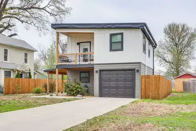 Image de Walk to Shops & Eats: Dtwn Columbus Gem w/ Balcony