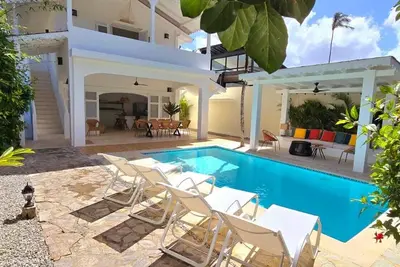 Image de Villa individuelle 5ch A/C - 80m plage-restos-bars/piscine et jardin privés/Wifi