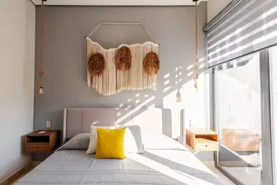 Image de Private Jacuzzi - Free Beach Club - 3 Min Walk to Beach