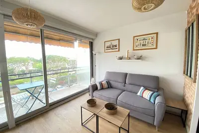 Image de Beau studio 4 personnes - piscine et mer