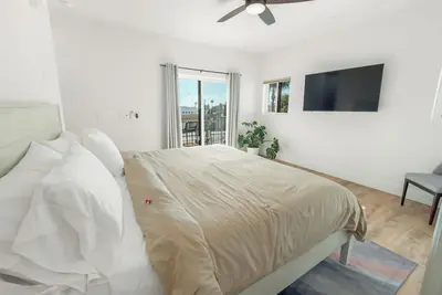 Image de Finnish Steam Sauna, Hot Tub, Cold Plunge, Safe, Central, Garage, Oceanview Roof